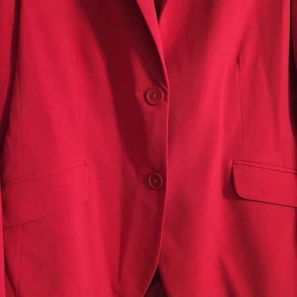 Classic Blazer - Picture 8 of 12